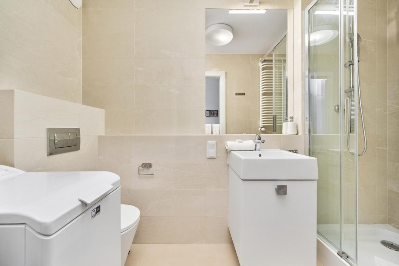Modern Elegance Apartments Wroclaw With Ac By Noclegi Renters Exterior photo